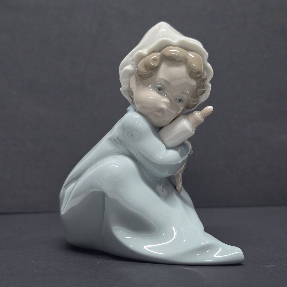 Lladro #5103 Baby with Bottle Porcelain Figurine Nursery Decor In Blue Vintage
